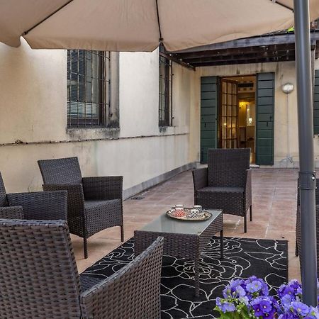 Tolentini Canal View & Terrace By Wonderful Italy البندقية المظهر الخارجي الصورة
