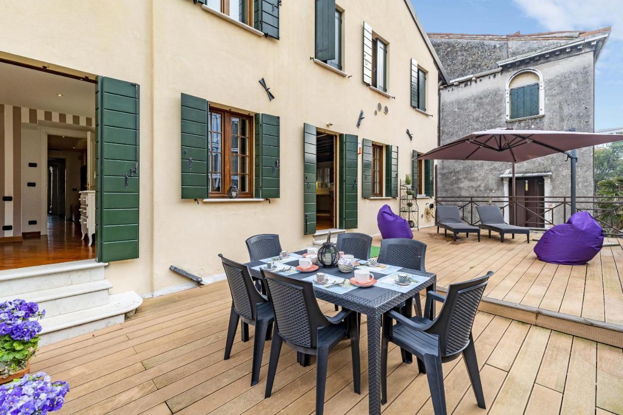 Tolentini Canal View & Terrace By Wonderful Italy البندقية المظهر الخارجي الصورة