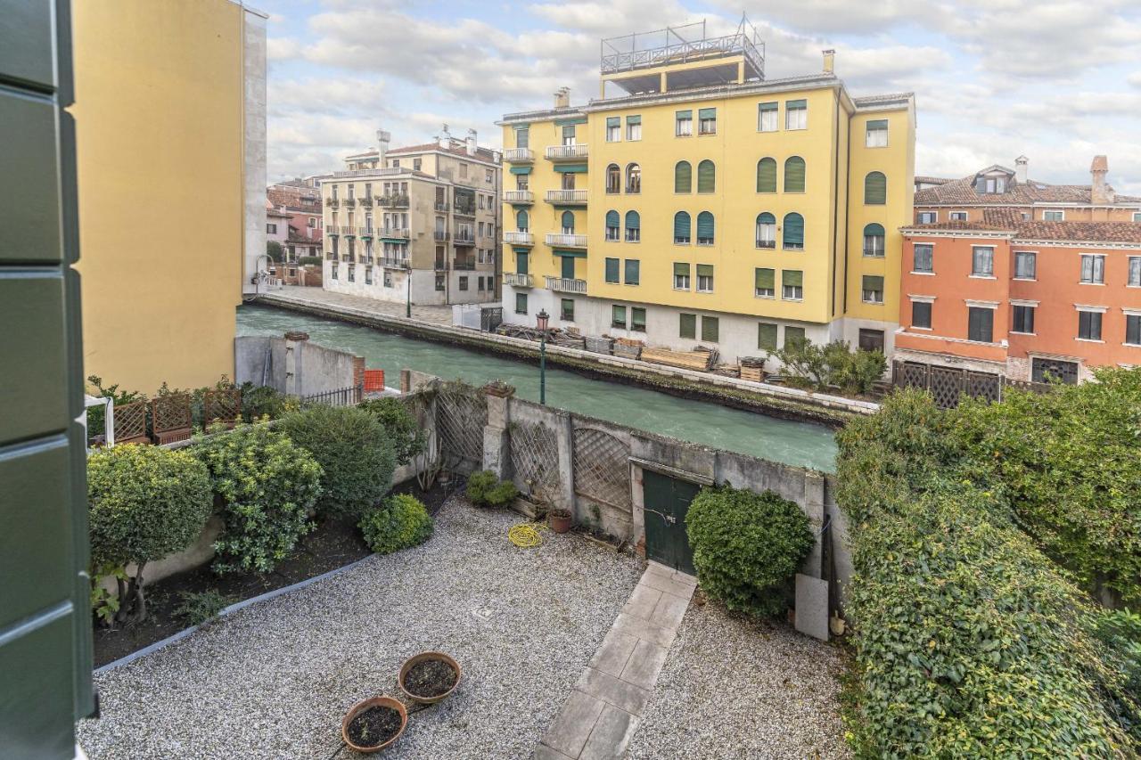 Tolentini Canal View & Terrace By Wonderful Italy البندقية المظهر الخارجي الصورة